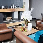 Hotel Maya Caprice 4*