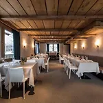 Maya Caprice Hotel 4*
