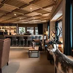 Maya Caprice Hotel Wengen
