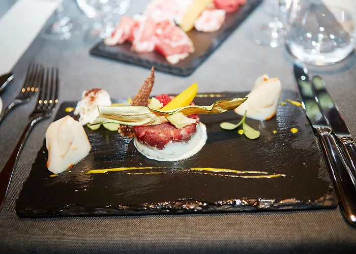 Hotel Maya Caprice 4*