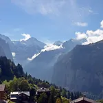 Maya Caprice Wengen