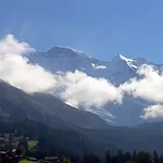 Maya Caprice Wengen